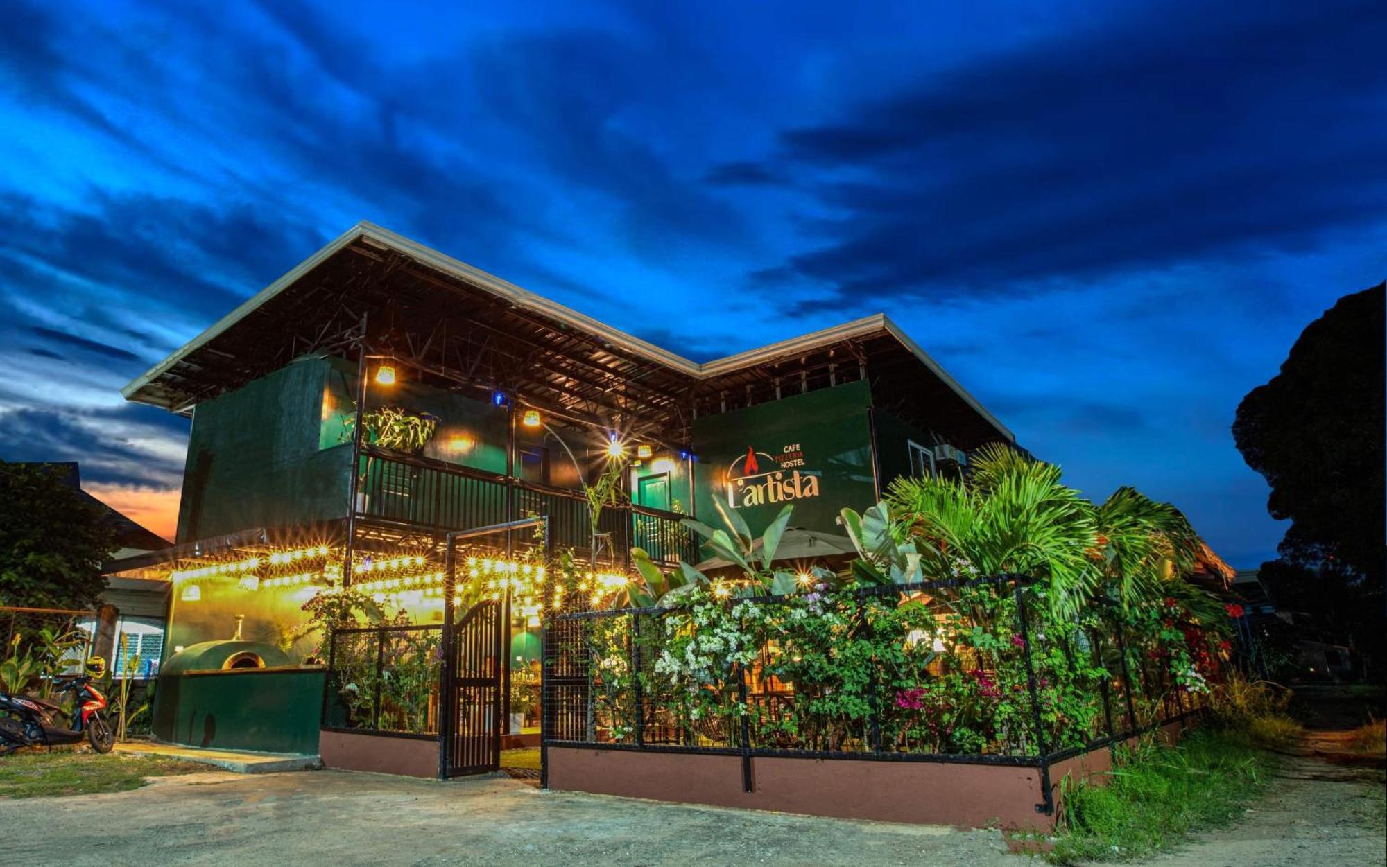 Lartista Hostel Puerto Princesa Exteriör bild